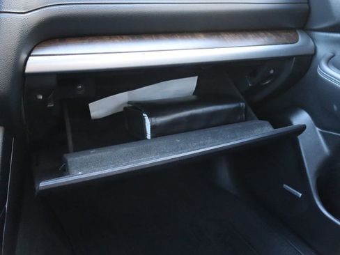 Used 2017 Subaru Outback 3.6R Limited image 39