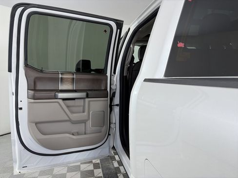 Certified 2019 Ford F250 Limited w/ FX4 Off-Road Package image 12