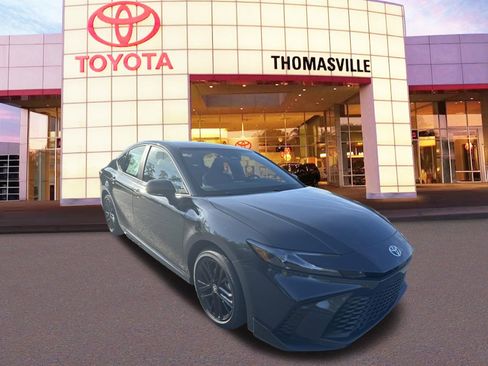 New 2026 Toyota Camry SE FWD image 3