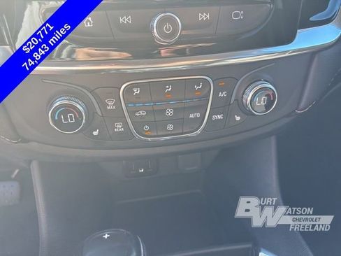 Used 2020 Chevrolet Traverse LT w/ Driver Confidence II Package image 18