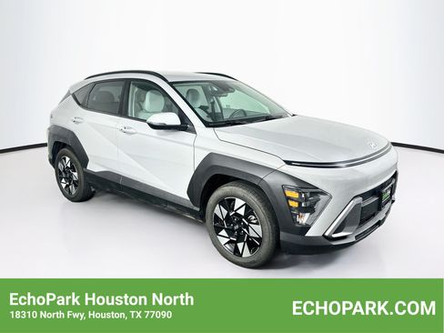 Used 2025 Hyundai Kona SEL FWD image 1
