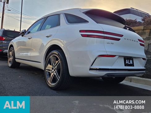 Used 2026 Genesis Electrified GV70 Advanced image 8