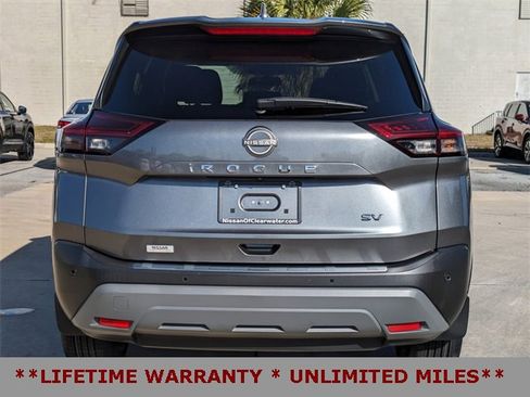 Used 2023 Nissan Rogue SV image 7