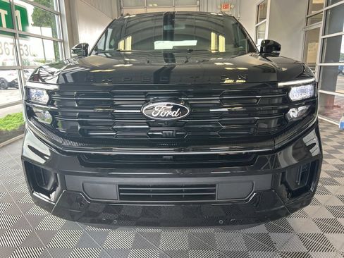 New 2026 Ford Expedition Platinum w/ Stealth Performance Package AWD/4WD image 2