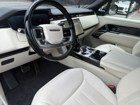 Used 2023 Land Rover Range Rover Autobiography AWD/4WD image 14