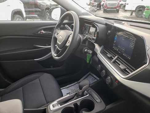 New 2026 Chevrolet Trax LS image 30