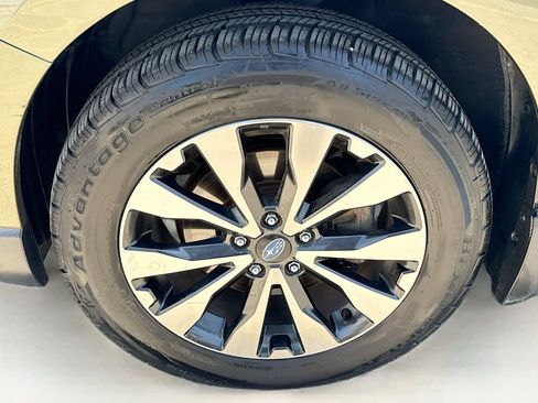 Used 2015 Subaru Outback 2.5i Limited AWD/4WD image 40