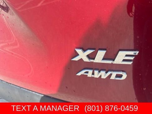 Used 2025 Toyota RAV4 XLE AWD/4WD image 9