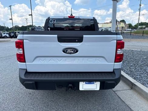 New 2026 Ford Maverick XLT w/ XLT Luxury Package FWD image 9