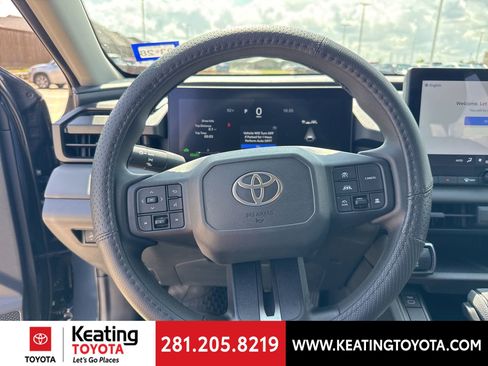 Used 2026 Toyota RAV4 LE AWD/4WD image 16