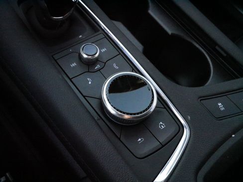 Certified 2024 Cadillac XT5 Luxury image 30