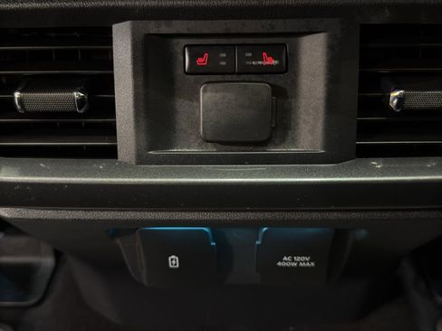 Used 2023 Ford F150 Lariat w/ Equipment Group 502A High image 15