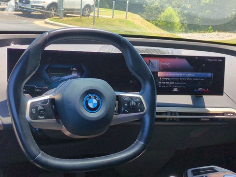 Certified 2023 BMW iX M60 w/ Executive Package AWD/4WD image 29
