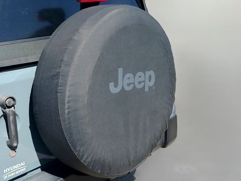 Used 2015 Jeep Wrangler Unlimited Sport w/ Quick Order Package 24S image 11