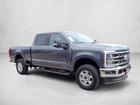 New 2026 Ford F250 XLT w/ XLT Premium Package image 6