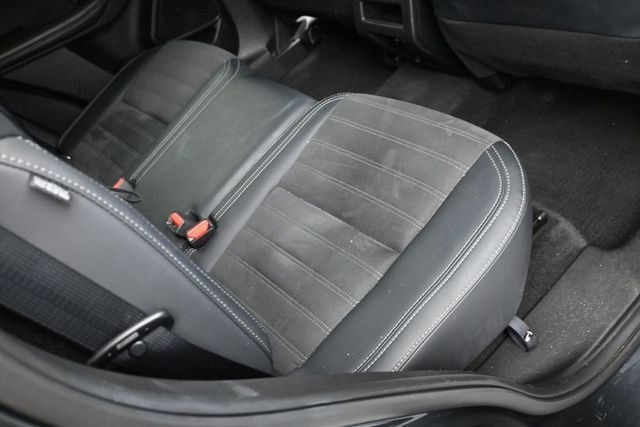 Used 2025 Mitsubishi Outlander SE FWD image 28