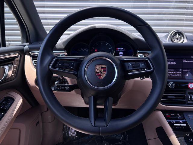Certified 2026 Porsche Macan AWD/4WD image 14