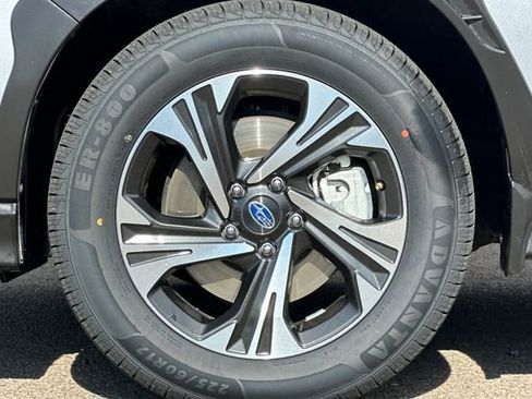 Used 2024 Subaru Crosstrek 2.0i Premium w/ Popular Package #4 image 28