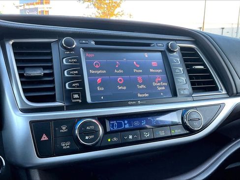 Used 2015 Toyota Highlander Limited image 33