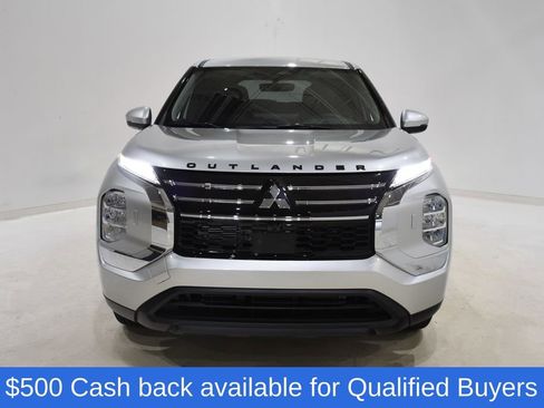 New 2026 Mitsubishi Outlander ES image 2