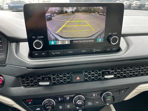 Used 2025 Honda Accord SE image 17