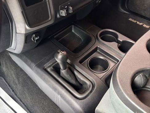 Used 2016 RAM 3500 Tradesman w/ Chrome Appearance Group image 11