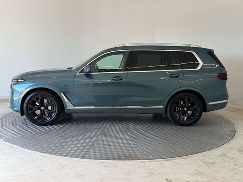 Used 2026 BMW X7 xDrive40i w/ Executive Package AWD/4WD image 2