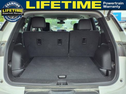 Used 2023 Chevrolet Blazer LT FWD image 10