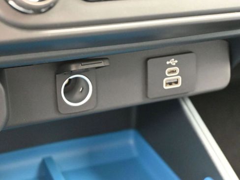 New 2026 Ford Maverick XLT AWD/4WD image 16