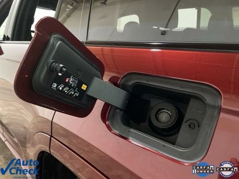 Used 2025 Jeep Grand Cherokee Limited 4xe image 92