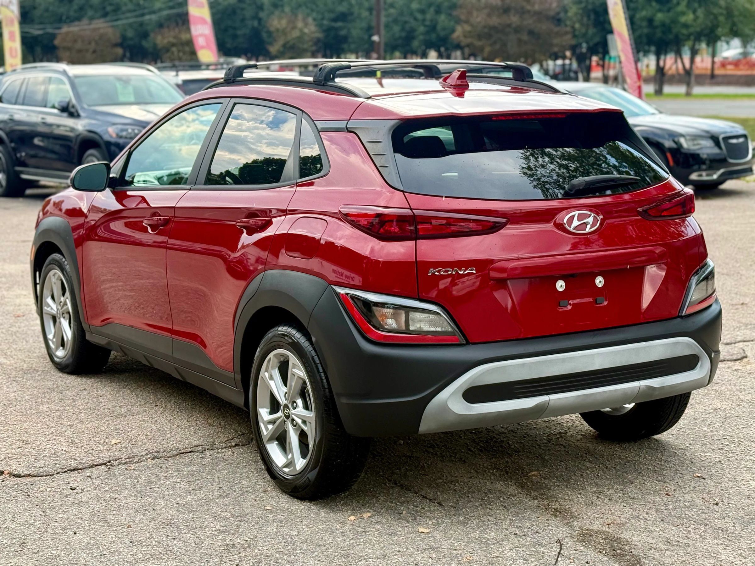 Used 2022 Hyundai Kona SEL w/ Convenience Package FWD image 7