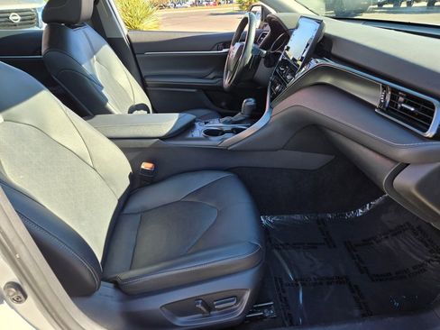 Used 2023 Toyota Camry XSE image 18