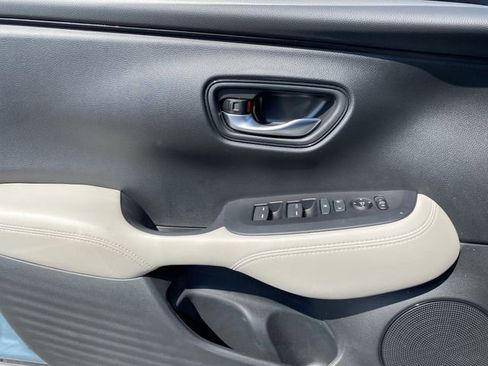 New 2026 Honda HR-V LX image 41