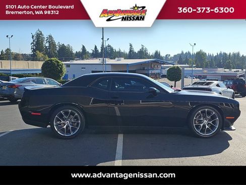 Used 2023 Dodge Challenger GT image 6