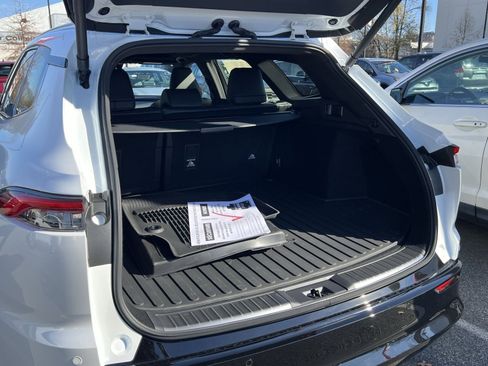 New 2025 Toyota Crown Signia image 20