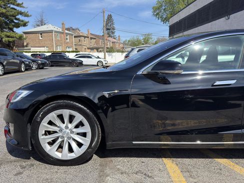 Used 2018 Tesla Model S 100D AWD/4WD image 3