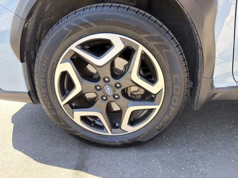 Used 2019 Subaru Crosstrek 2.0i Limited w/ Moonroof Package w/Navigation AWD/4WD image 34