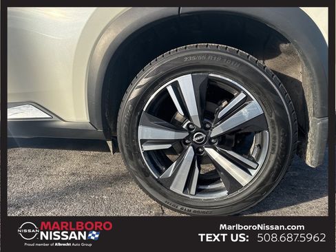 Certified 2022 Nissan Rogue SL w/ SL Premium Package image 12