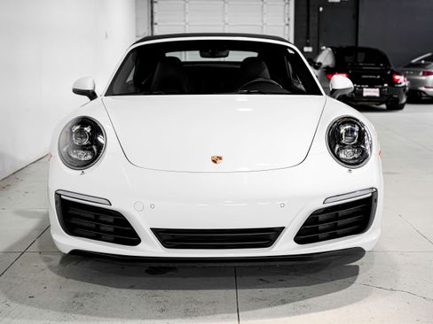Used 2017 Porsche 911 Carrera 4S image 5