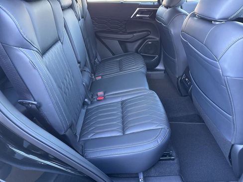 New 2026 Mitsubishi Outlander SEL image 26