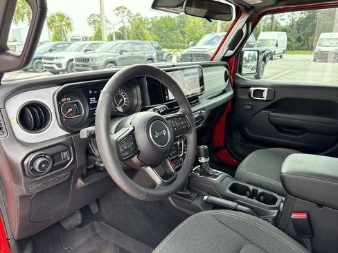 Used 2025 Jeep Wrangler Sport AWD/4WD image 24