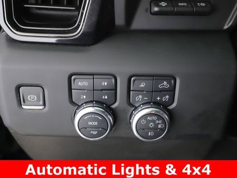 Used 2024 GMC Sierra 1500 AT4 w/ Technology Package image 21