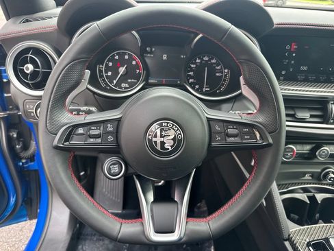 Used 2023 Alfa Romeo Stelvio Estrema AWD/4WD image 35