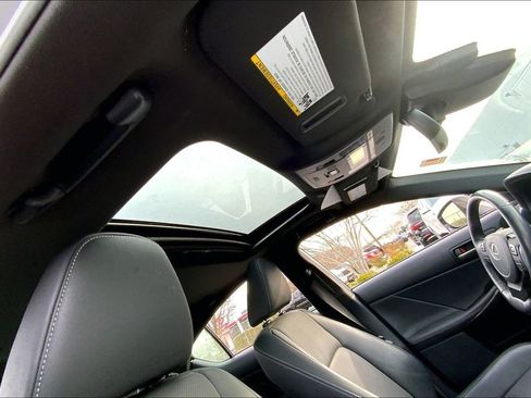 Used 2023 Lexus IS 300 300 image 19