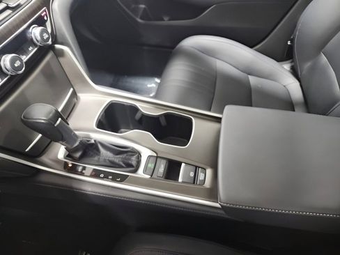 Used 2022 Honda Accord EX-L image 32