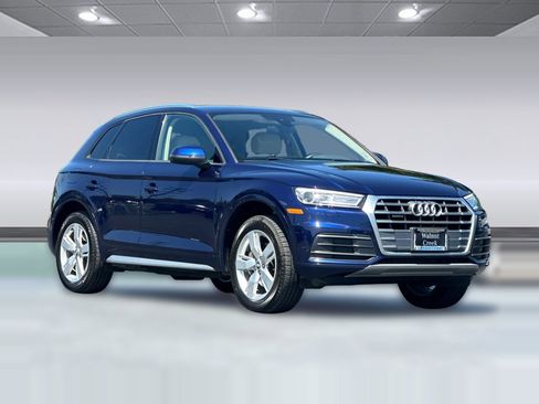 Used 2018 Audi Q5 2.0T Premium w/ Convenience Package AWD/4WD image 6