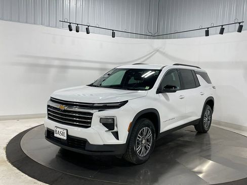 Used 2026 Chevrolet Traverse LT AWD/4WD image 8