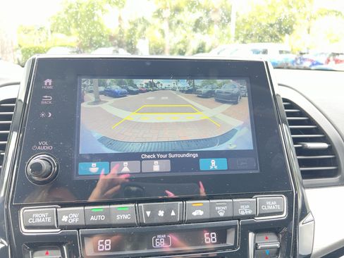 Used 2023 Honda Odyssey Touring image 25