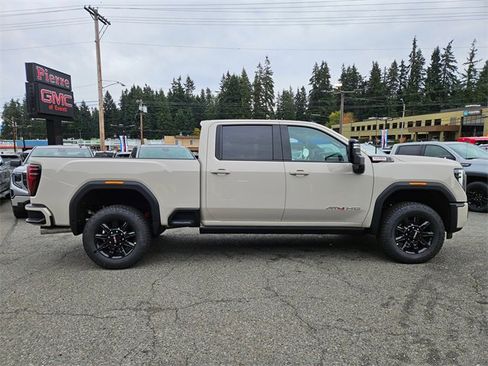 New 2026 GMC Sierra 2500 AT4 w/ Max Trailering Package image 3
