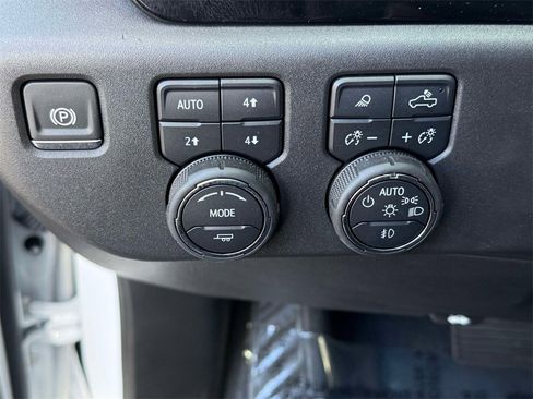 Used 2024 Chevrolet Silverado 1500 ZR2 w/ ZR2 Bison Edition image 29